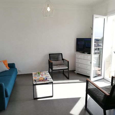 Superbe Appartement Avec Vue Sur Mer Et Port, Parking Prive Saint-Pierre-la-Mer  Exterior photo
