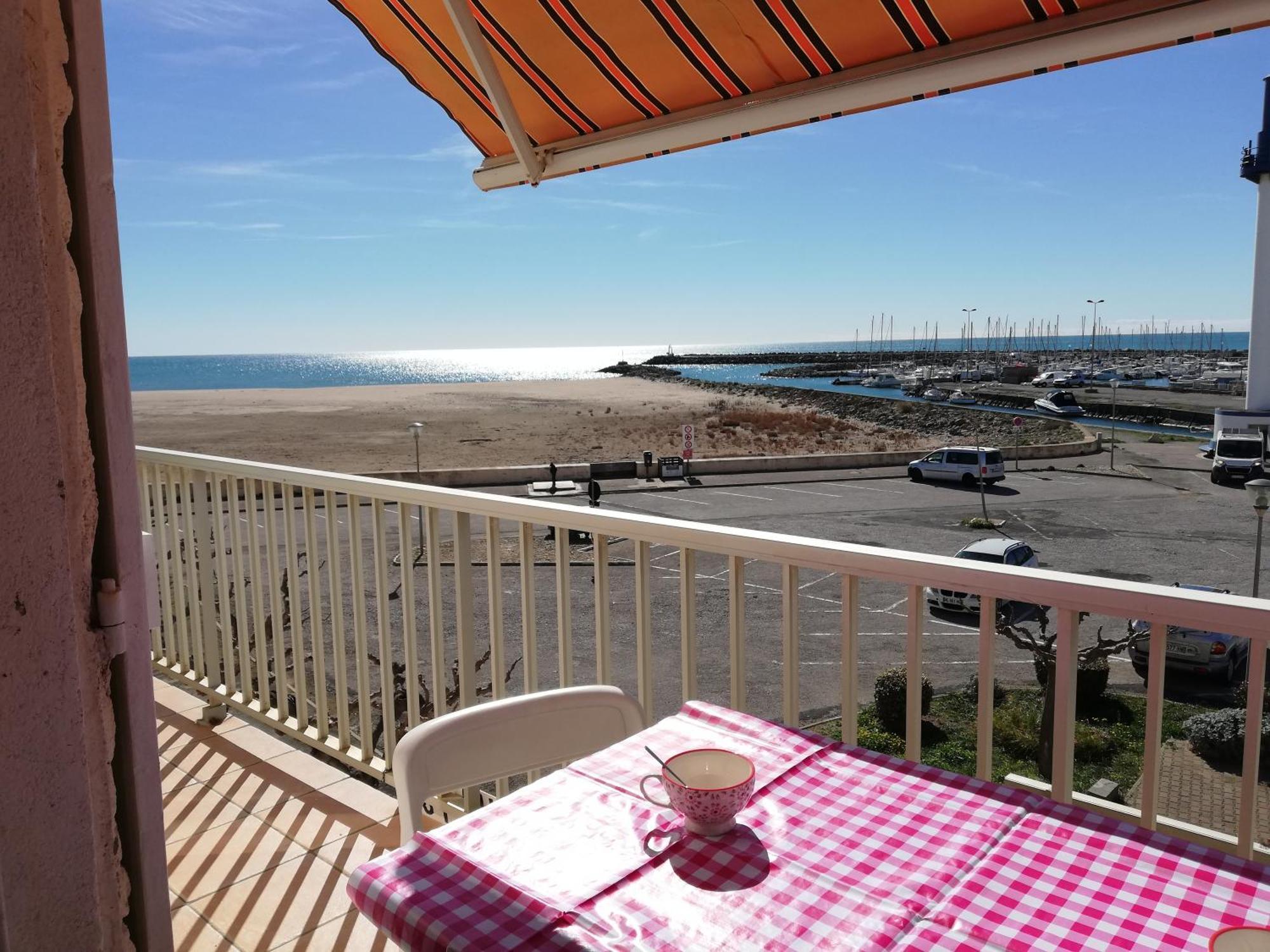 Superbe Appartement Avec Vue Sur Mer Et Port, Parking Prive Saint-Pierre-la-Mer  Exterior photo